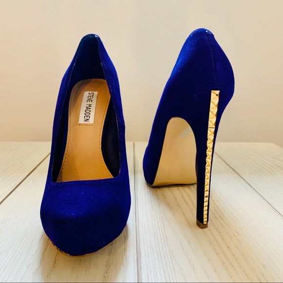 Steve Madden Shoes - Royal blue Steve Madden pumps with gold detailing